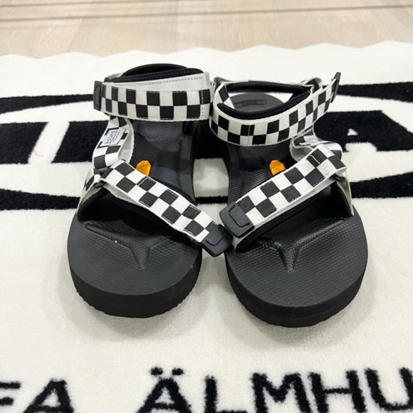 Suicoke Men Black White Checkered Straps Vibram Sole Sandals main image 3